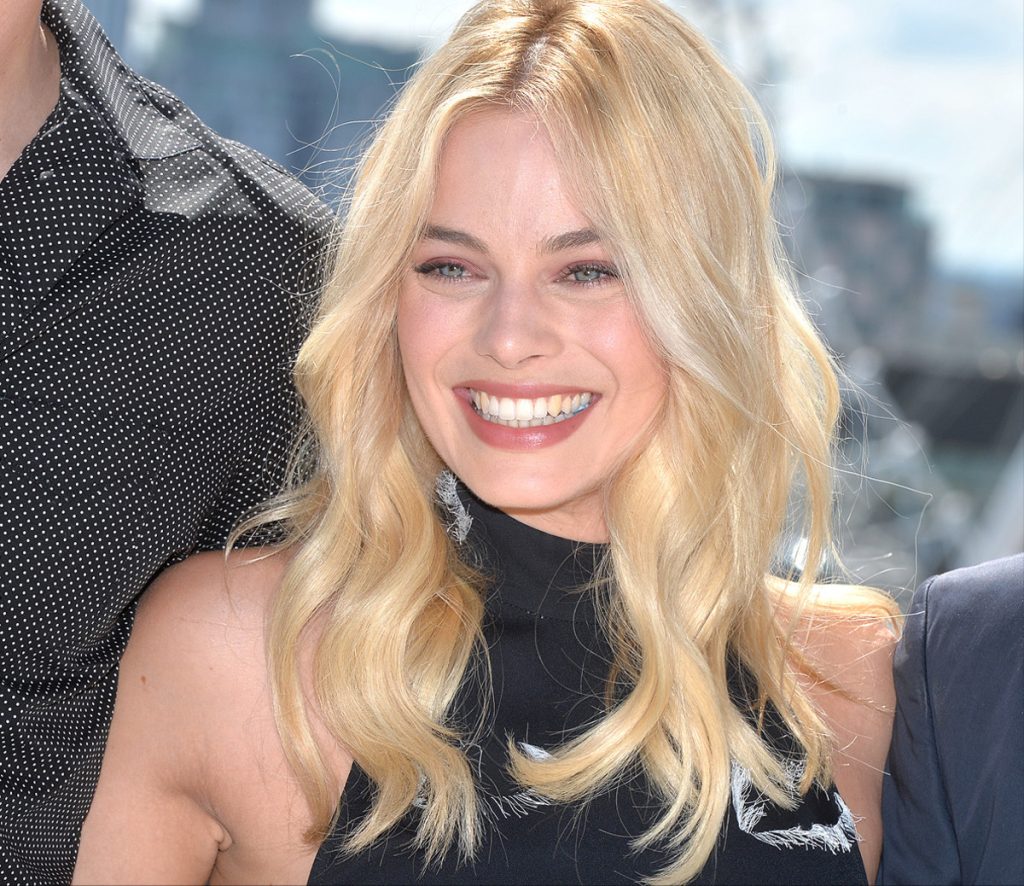 Margot Robbie | Movies, TV Shows, Family, Barbie, & Wolf