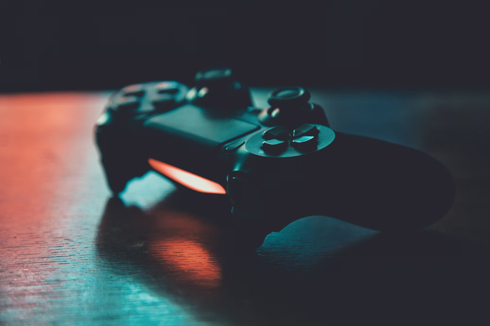 eGaming and Socialization: Building Friendships and Communities Online