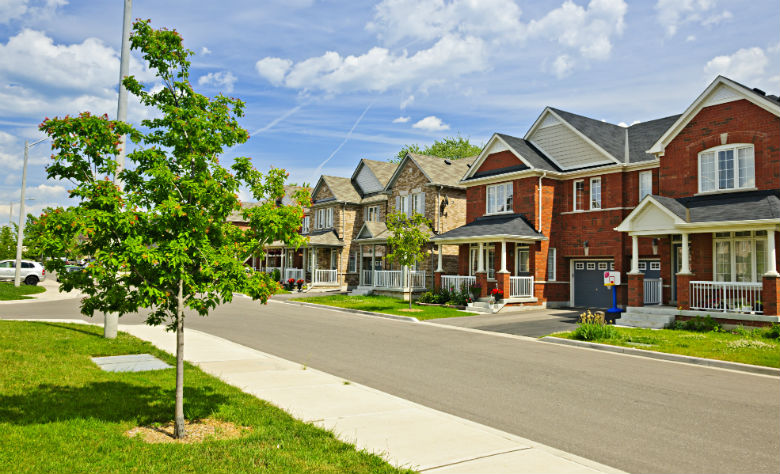 Choosing the Perfect Neighborhood: Tips for Finding Your Dream Home