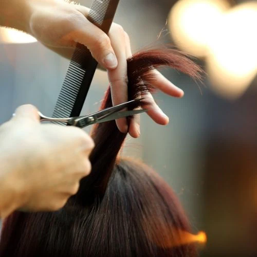 Mid-Length Haircuts for Women: Why Visit a Hair Salon on Colorado Blvd